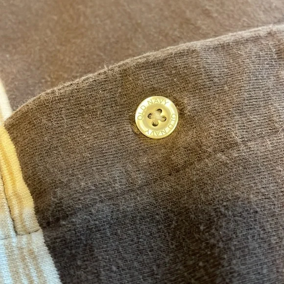 Old Navy 100% cotton polo in brown with stripes. Men's L. Like new condition. - Picture 5 of 7